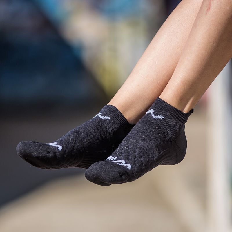 08-performance-short-socks