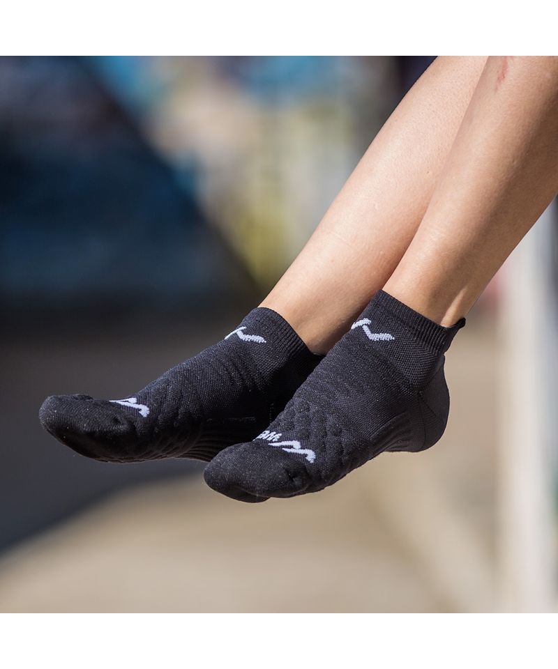 08-performance-short-socks