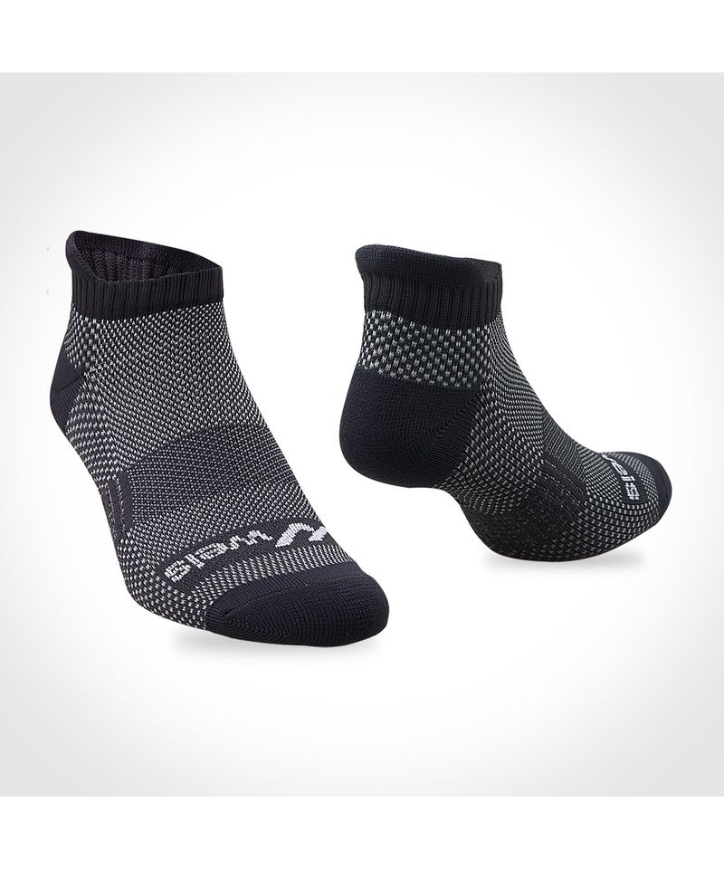 03-low-socks