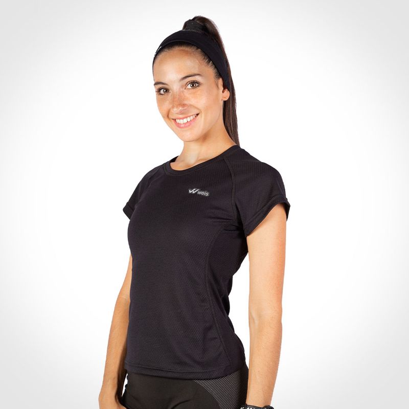 02-remera-NURMI-negra
