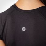 06-remera-NURMI-negra
