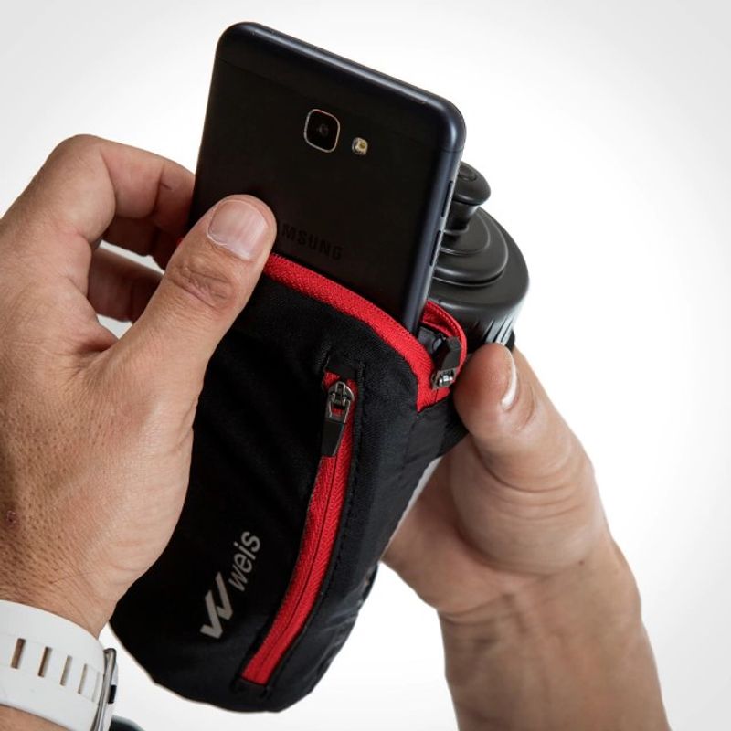 03-handheld-5001-1bcd27d4bdaacac94f16306852454332-640-0