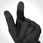 04-thermo-twins-1st-skin-gloves1-df2c1e7e25bf09031816934954088400-640-0