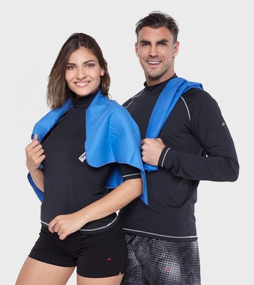 Toalla Chica Soft Towel Microfibra Montagne